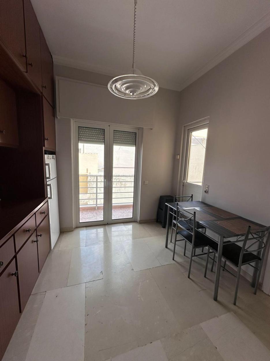 Beach Front Apartment Nea Palatia Luaran gambar