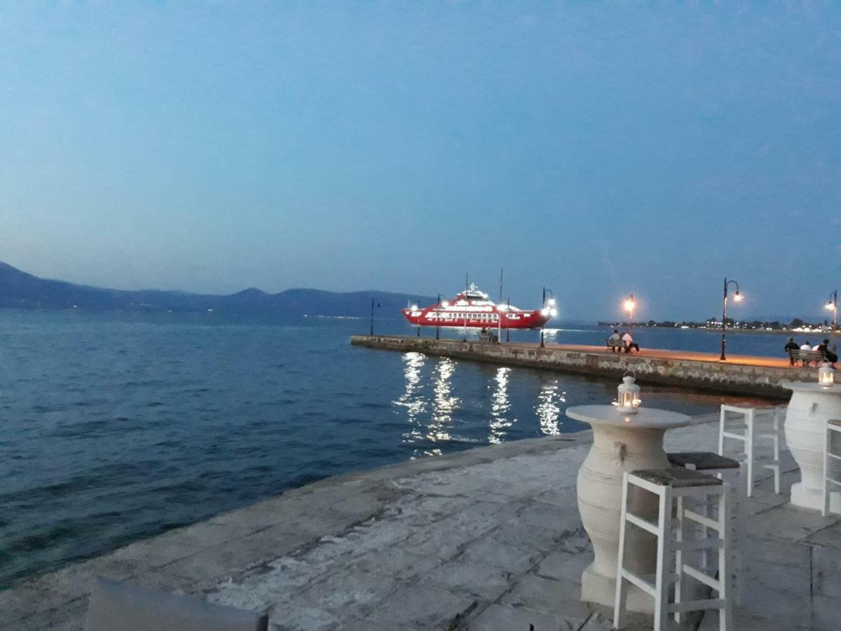 Beach Front Apartment Nea Palatia Luaran gambar